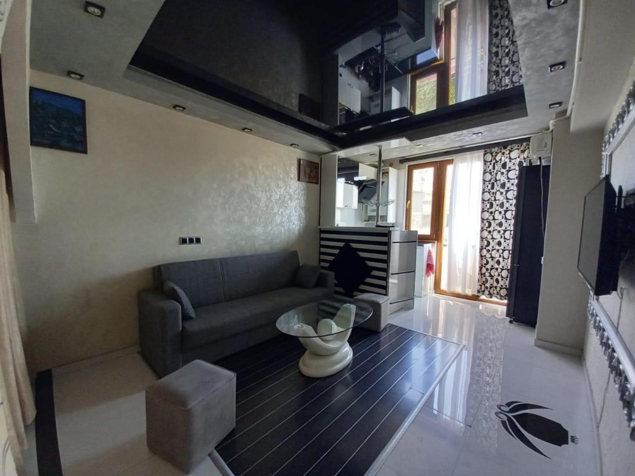Gevorg'S Appartment Erywań Zewnętrze zdjęcie